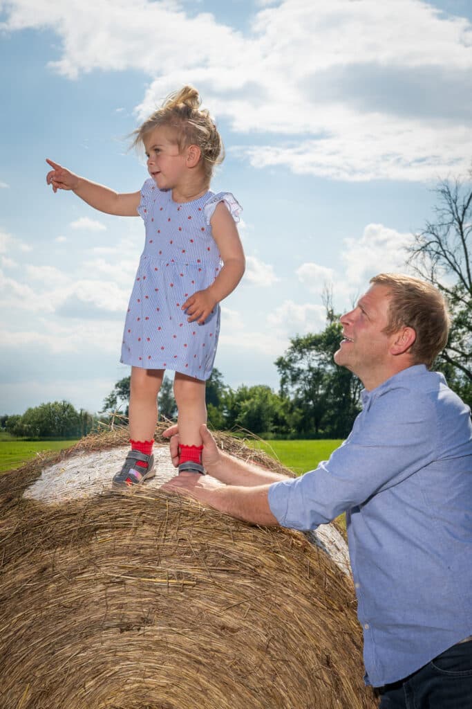 Familienshooting an der Elbe