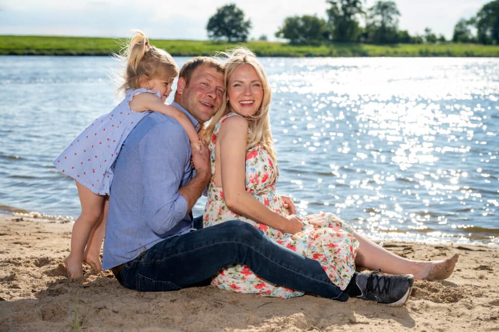 Familienshooting an der Elbe